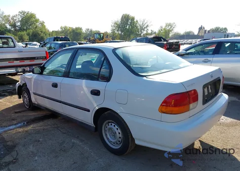 1996 Honda Civic Dx z USA, uszkodzony, nr VIN 2HGEJ6625TH536006